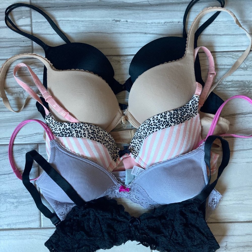 Victoria's Secret Bundle 34A Five Bras